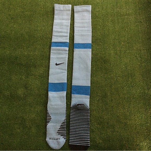 LAST PAIR!!
NEW NIKE MATCHFIT SOCCER / FOOTBALL SOCKS KNEE HIGH LARGE BLUE - Picture 1 of 5